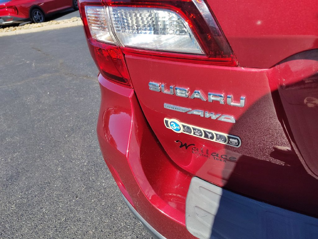 Used 2017 Subaru Outback 2.5i Limited AWD/4WD image 7