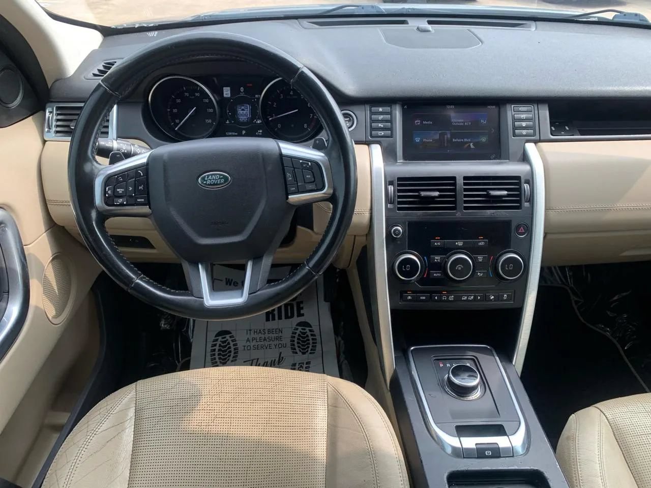 Used 2017 Land Rover Discovery Sport HSE AWD/4WD image 11