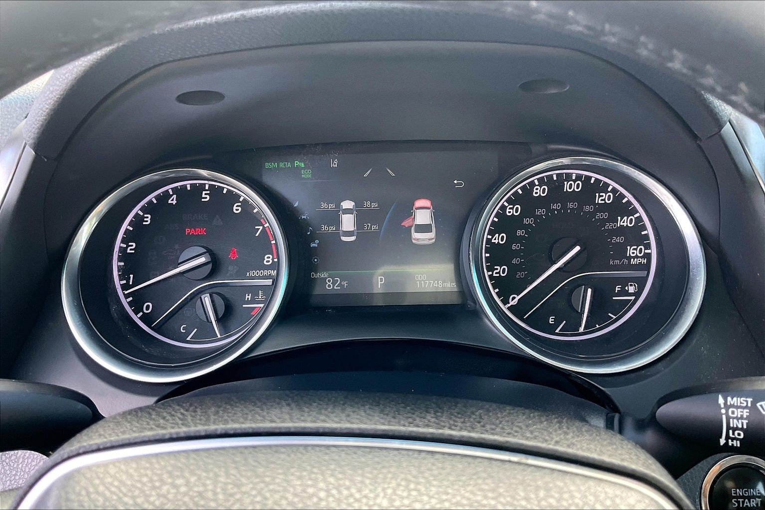 Used 2018 Toyota Camry XLE FWD image 25