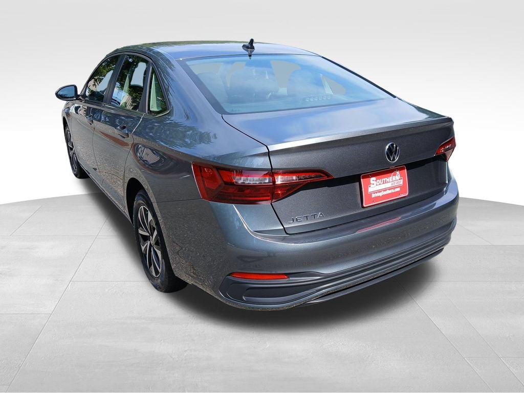 Used 2023 Volkswagen Jetta S w/ Driver Assistance Package FWD image 5