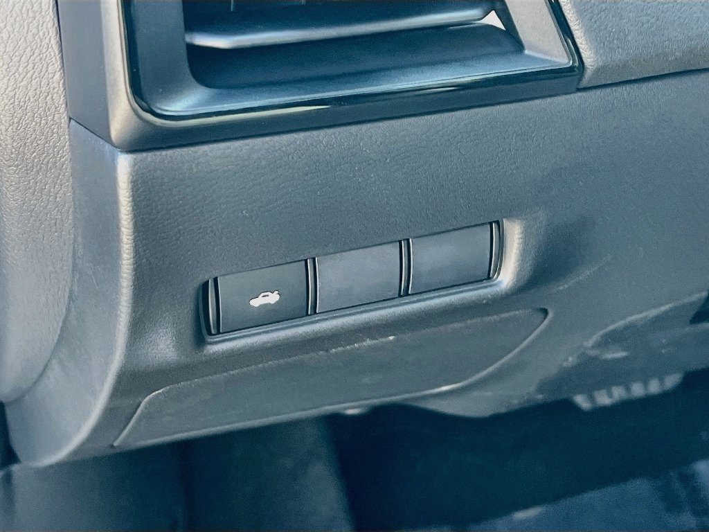 New 2027 Nissan Sentra SV FWD image 10