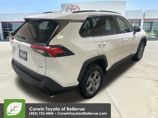 Used 2025 Toyota RAV4 XLE image 5