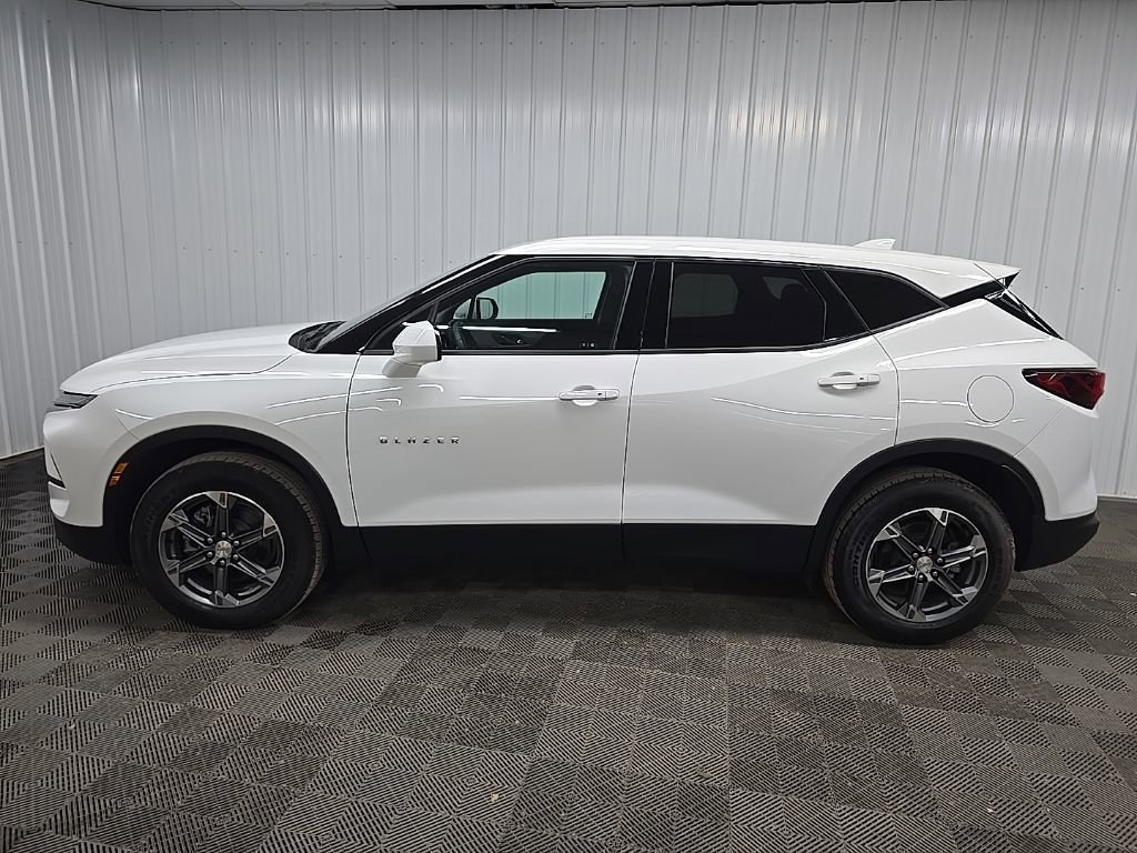 Used 2023 Chevrolet Blazer LT w/ LPO, Cargo Package image 5