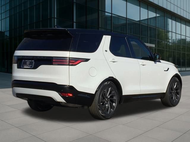 New 2024 Land Rover Discovery Dynamic SE image 5