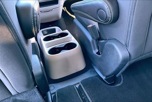 Used 2024 Chrysler Voyager LX image 11