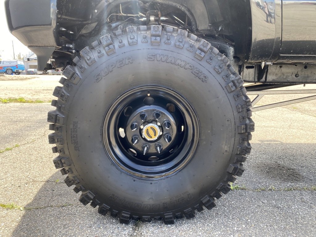 Used 1999 Chevrolet Silverado 3500 4x4 Crew Cab w/ Preferred Equipment Group 3 image 12