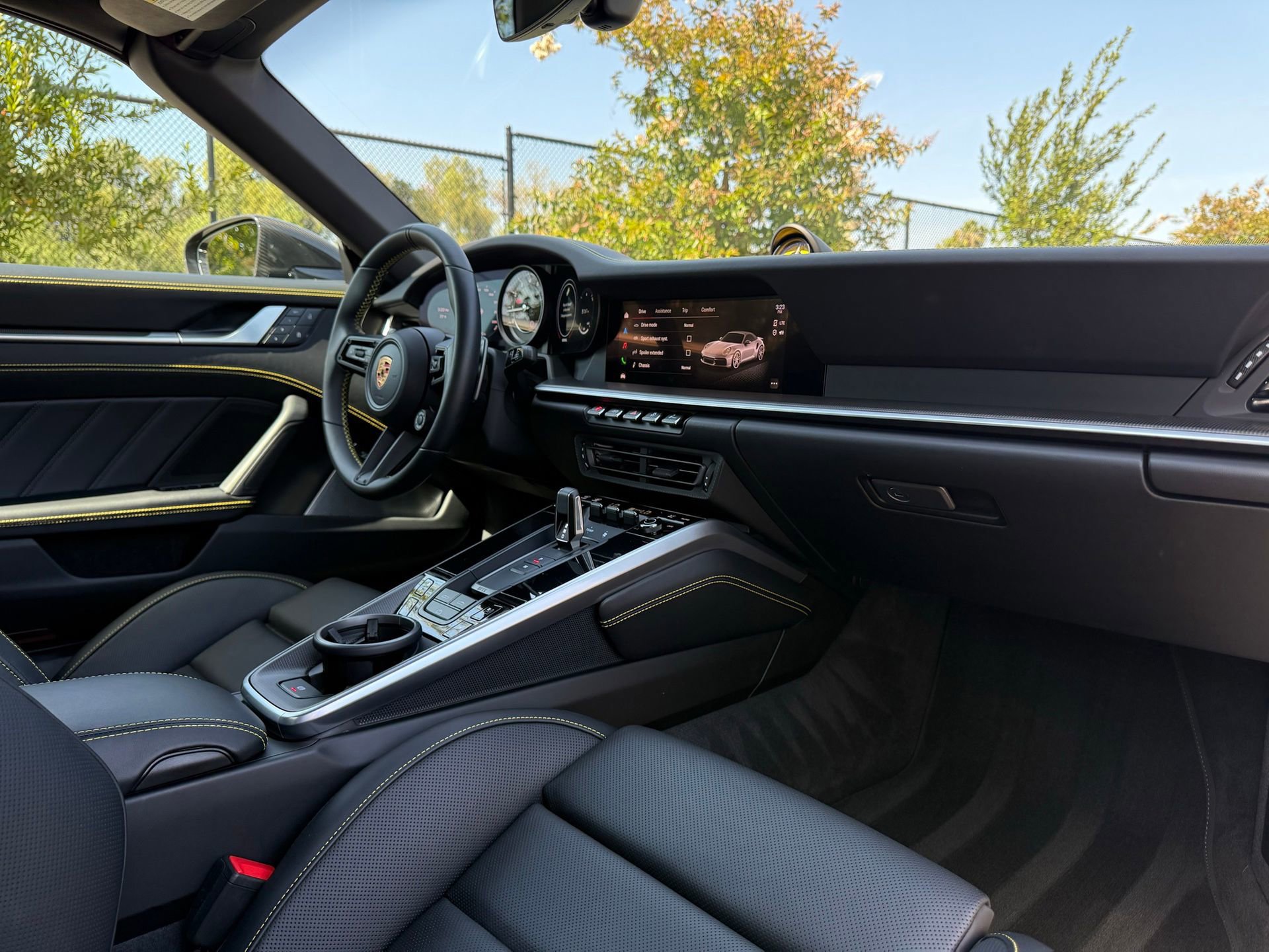 Certified 2025 Porsche 911 Turbo S AWD/4WD image 28