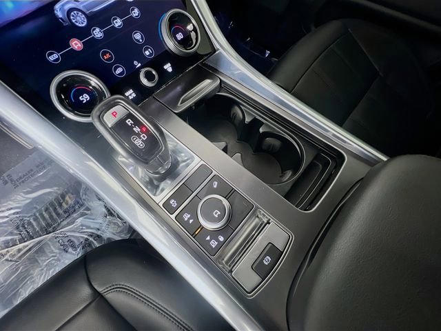 Used 2019 Land Rover Range Rover Sport SE image 25