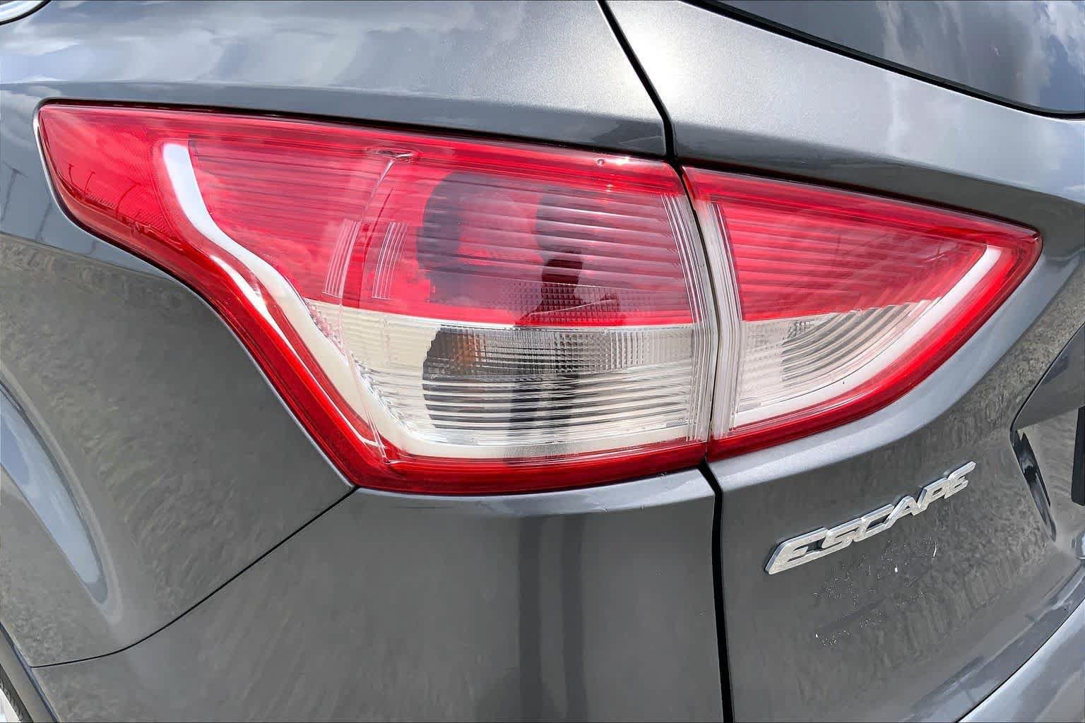 Used 2014 Ford Escape SE FWD image 28