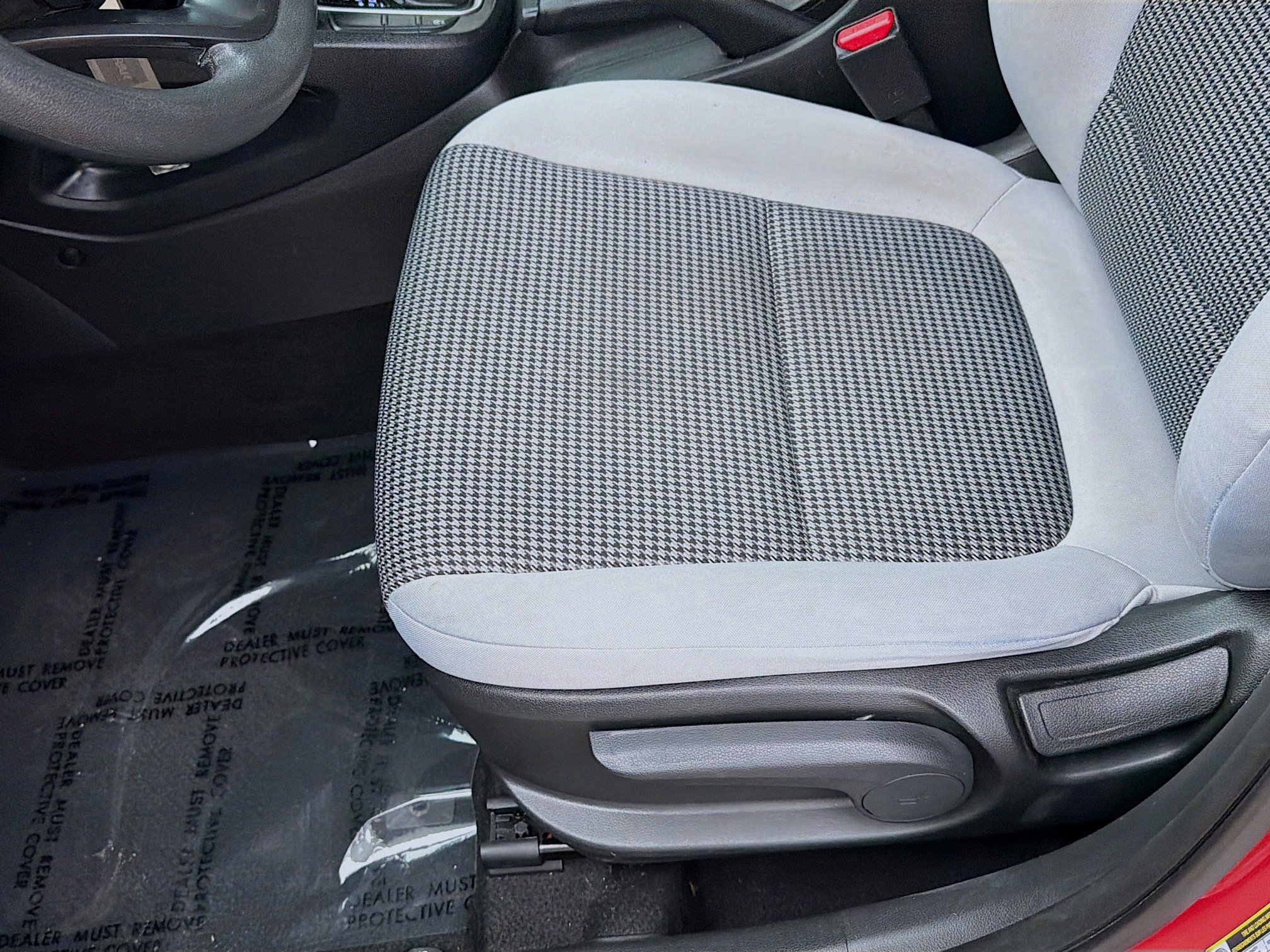 Used 2022 Hyundai Kona SE image 15