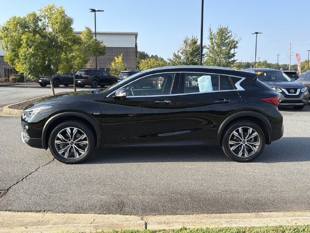 Used 2018 INFINITI QX30 AWD image 8