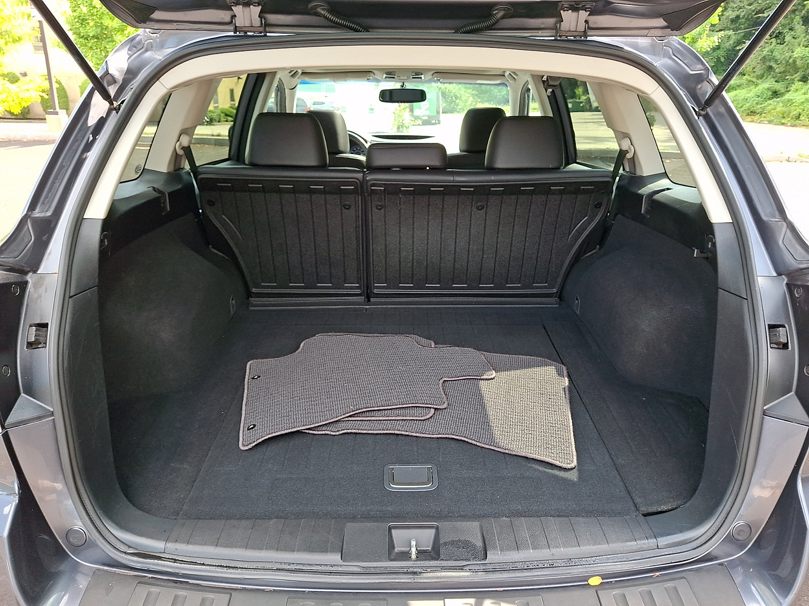 Used 2014 Subaru Outback 2.5i Limited w/ Moonroof Package AWD/4WD image 27