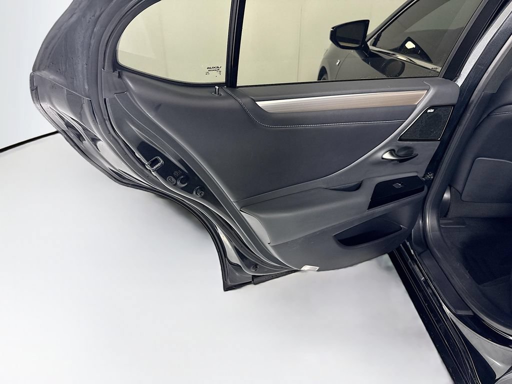 Used 2022 Lexus ES 350 F Sport w/ Accessory Package FWD image 26