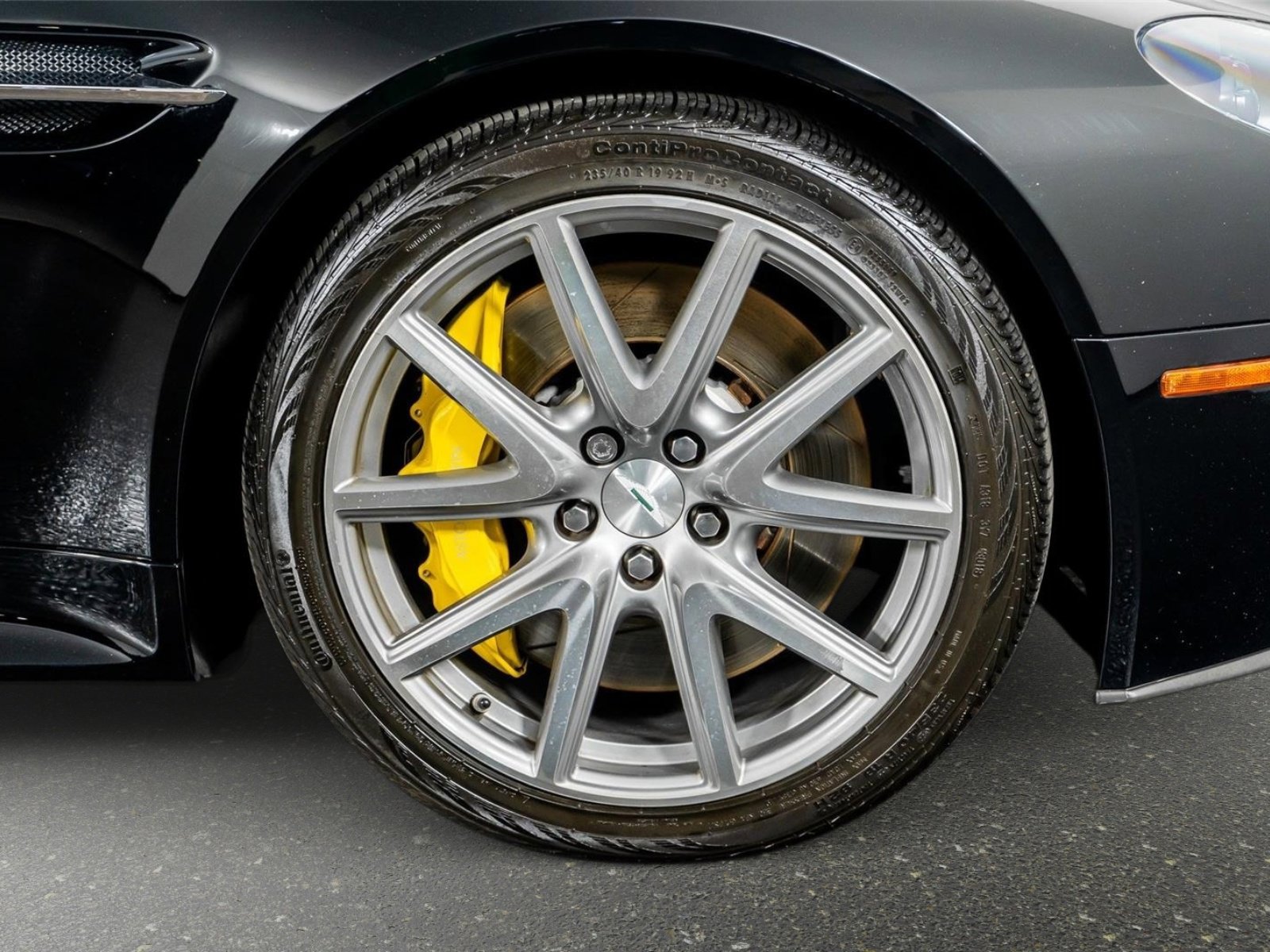 Used 2015 Aston Martin V8 Vantage GT image 7