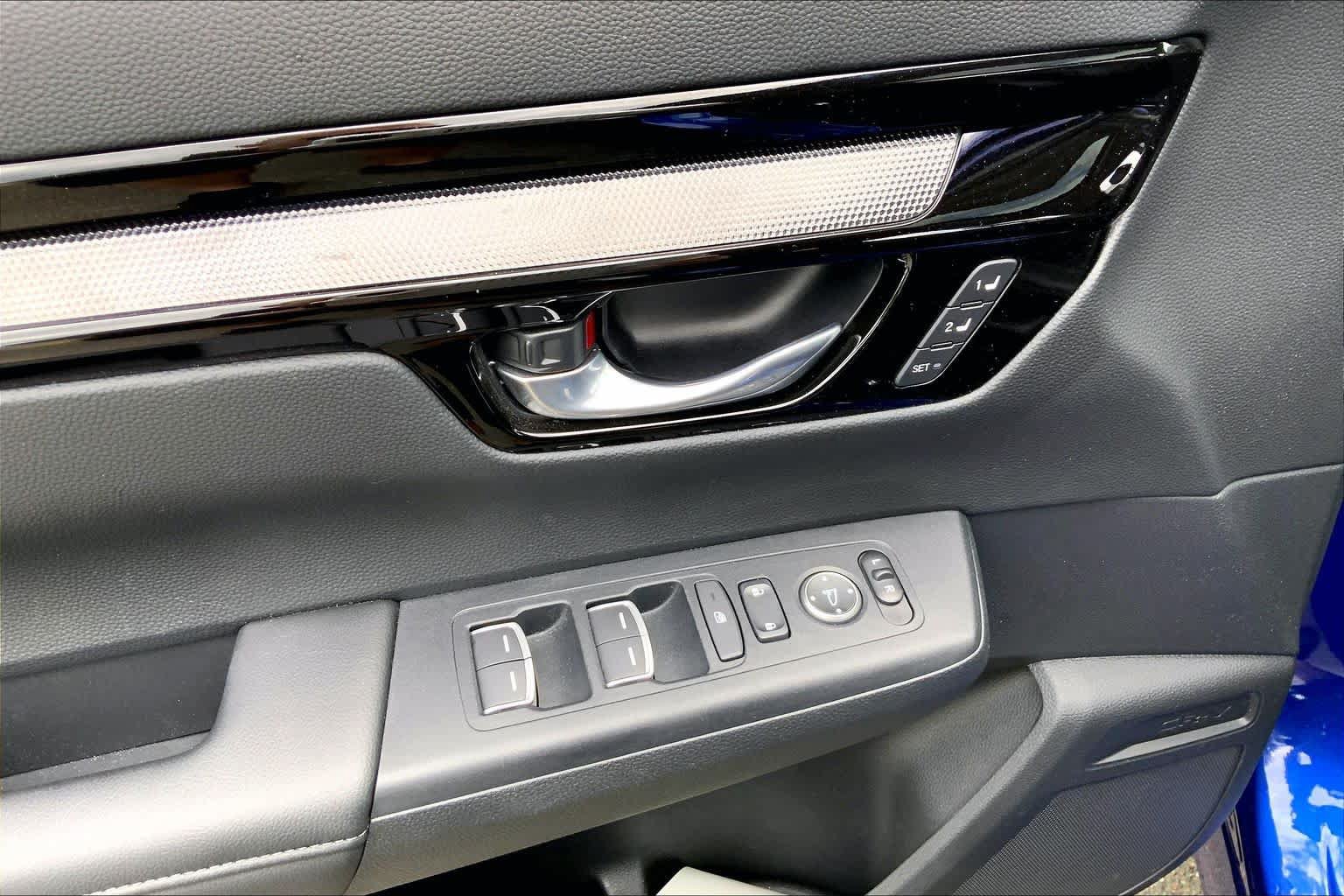 Used 2025 Honda CR-V EX-L image 36