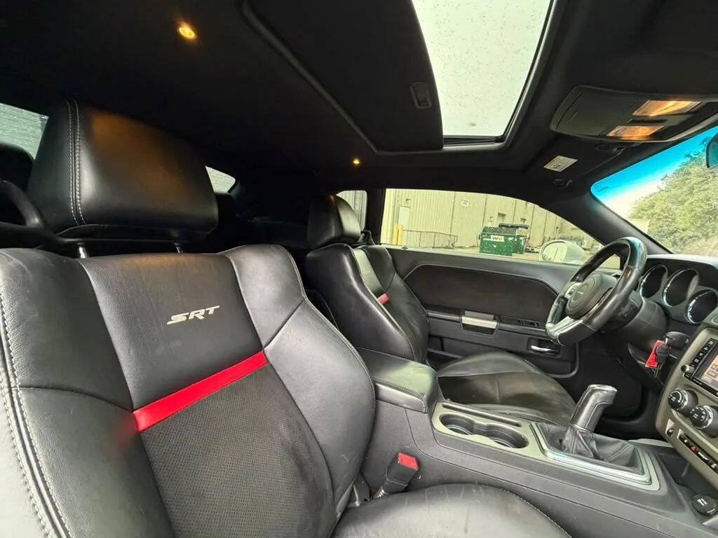 Used 2012 Dodge Challenger SRT8 RWD image 19