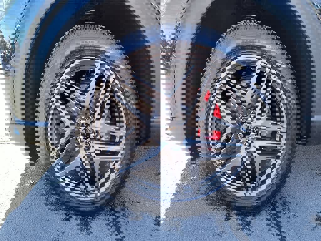 Used 2025 Ford Explorer ST-Line w/ Premium Package image 10