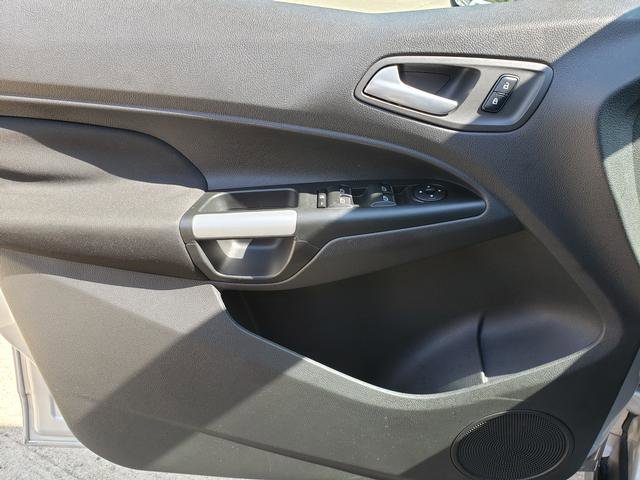 Used 2017 Ford Transit Connect XLT image 11