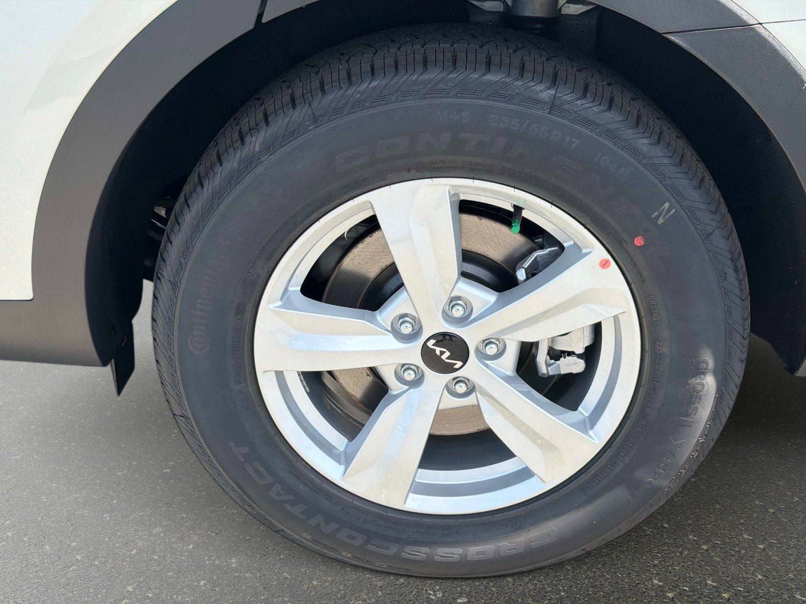 New 2026 Kia Sorento LX FWD image 9