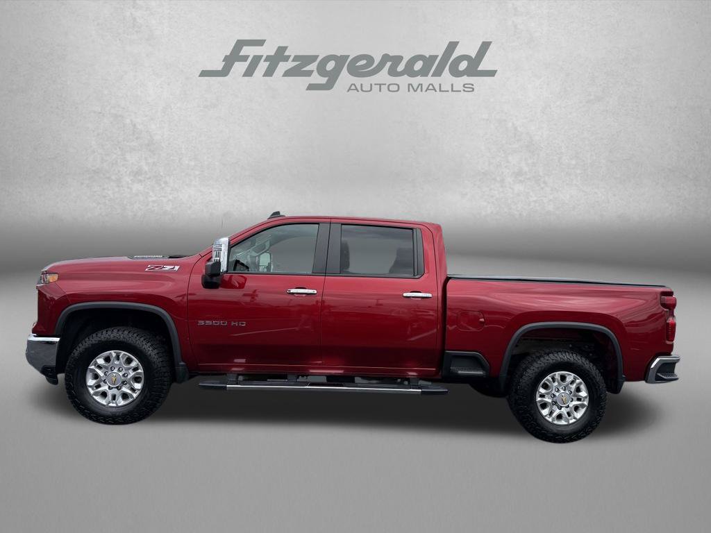Used 2024 Chevrolet Silverado 3500 LT w/ Convenience Package AWD/4WD image 5