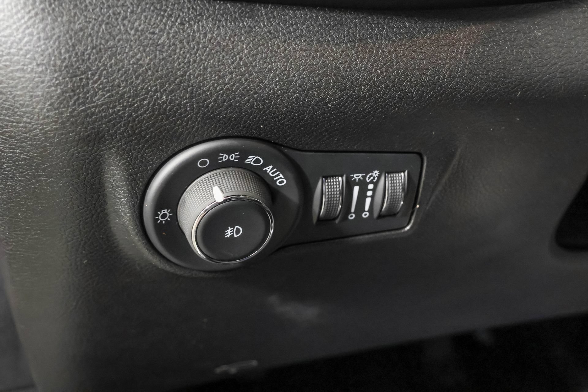 Used 2024 Jeep Compass Limited AWD/4WD image 23