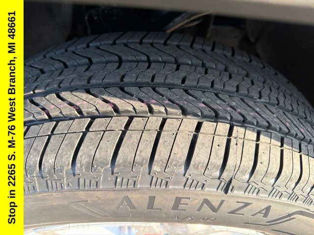 Used 2019 GMC Sierra 1500 SLT w/ SLT Premium Plus Package AWD/4WD image 9