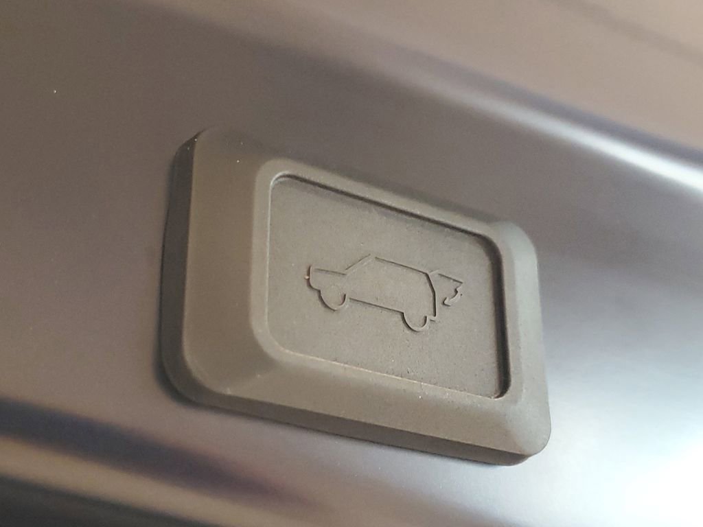 Certified 2024 Toyota RAV4 XLE Premium image 9