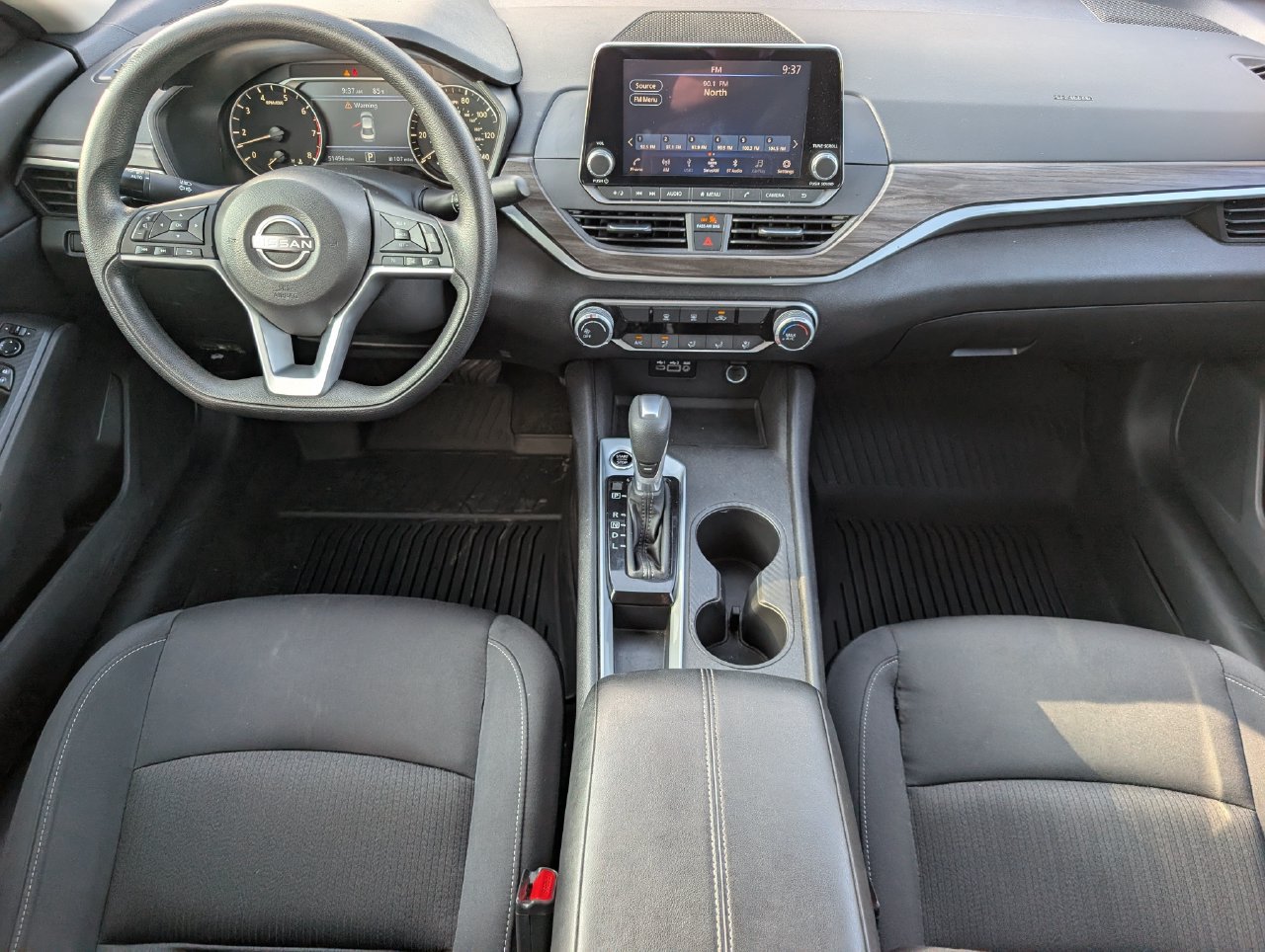 Certified 2025 Nissan Altima 2.5 SV FWD image 9