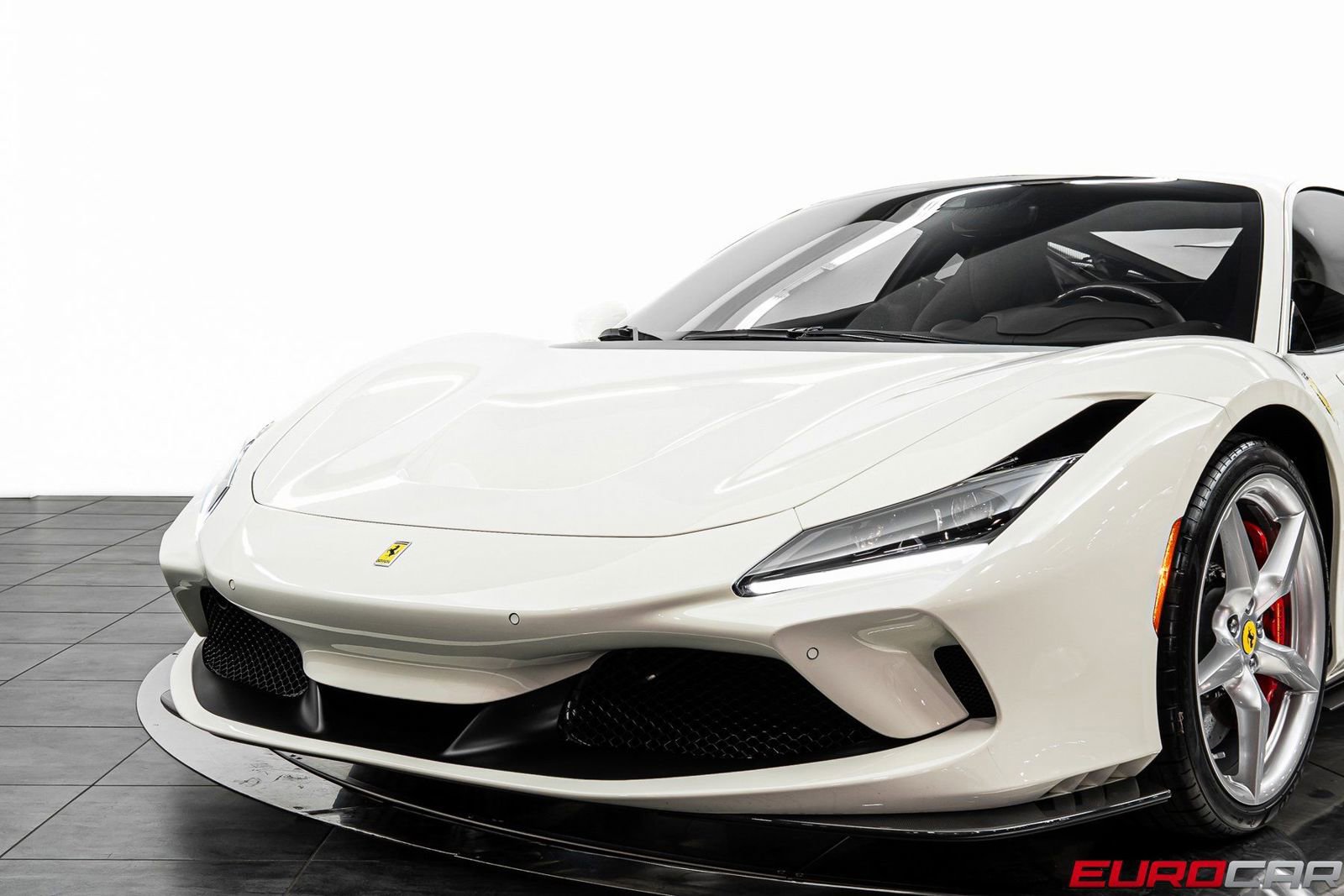 Used 2021 Ferrari F8 Tributo image 15