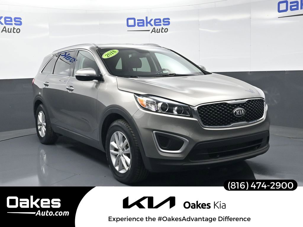 Used 2018 Kia Sorento LX w/ LX V6 Convenience Package image 1