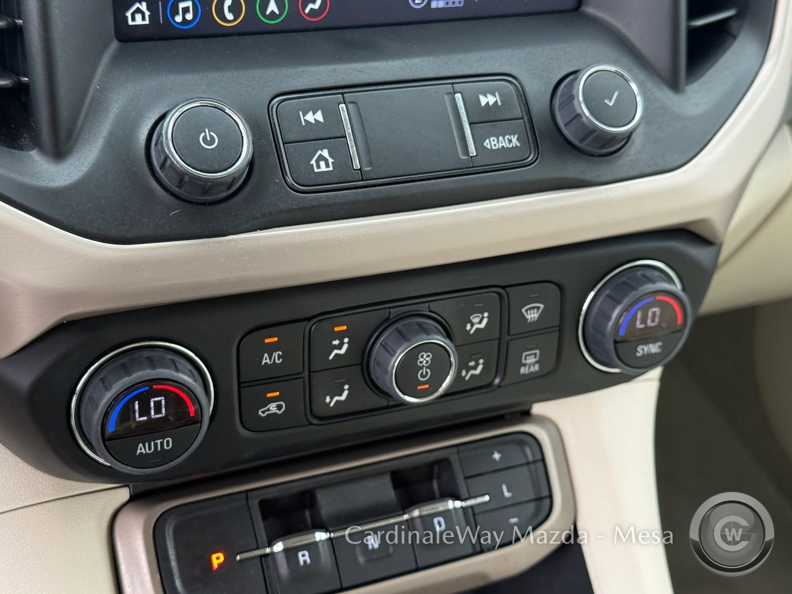 Used 2023 GMC Acadia Denali AWD/4WD image 22