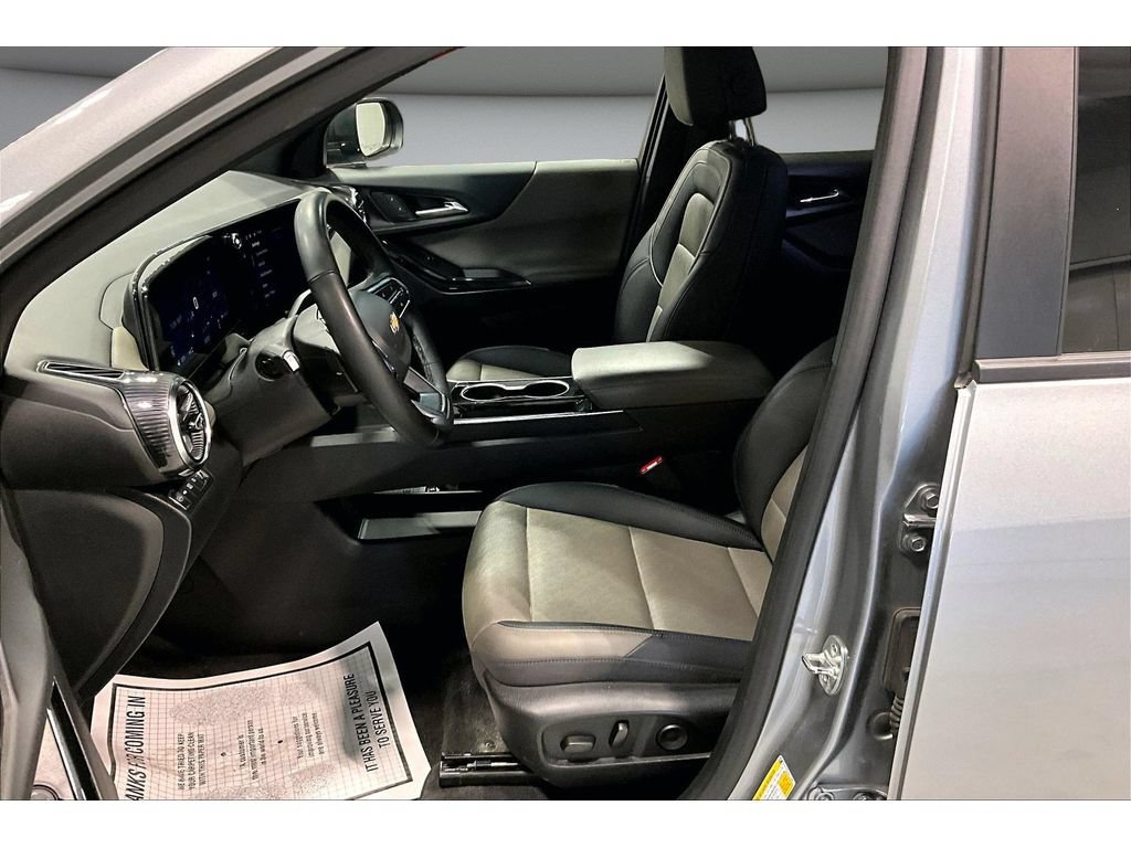 Used 2025 Chevrolet Equinox LT w/ Convenience Package II AWD/4WD image 26