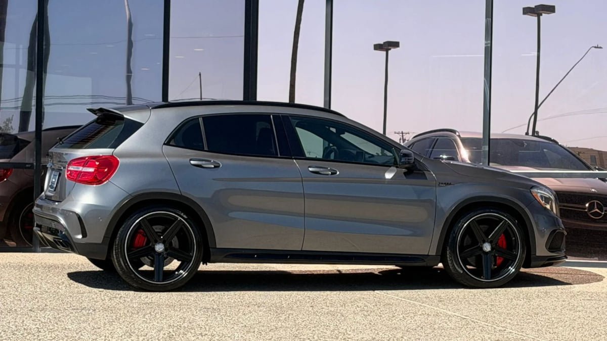 Used 2016 Mercedes-Benz GLA 45 AMG 4MATIC image 19