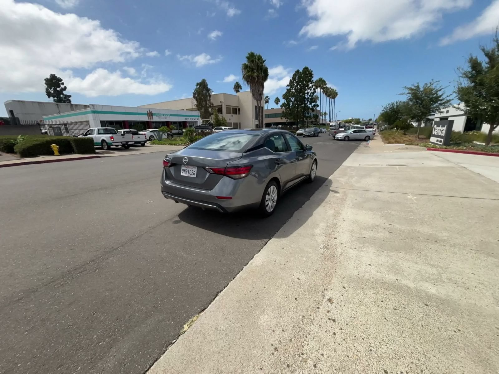 Used 2025 Nissan Sentra S FWD image 13