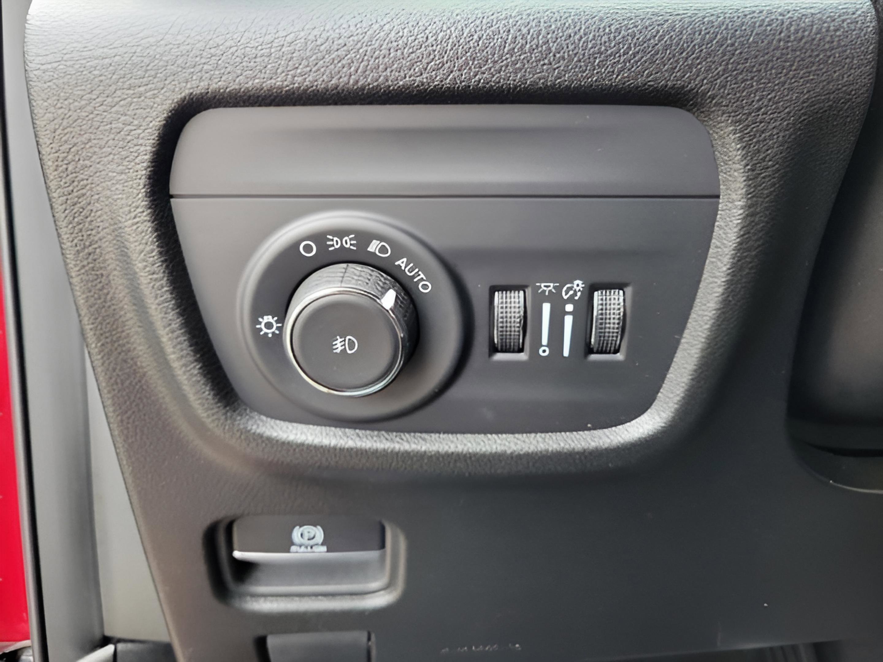 Used 2023 Jeep Grand Cherokee L Limited w/ Luxury Tech Group II image 16