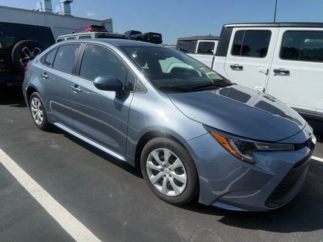 Used 2025 Toyota Corolla LE image 1