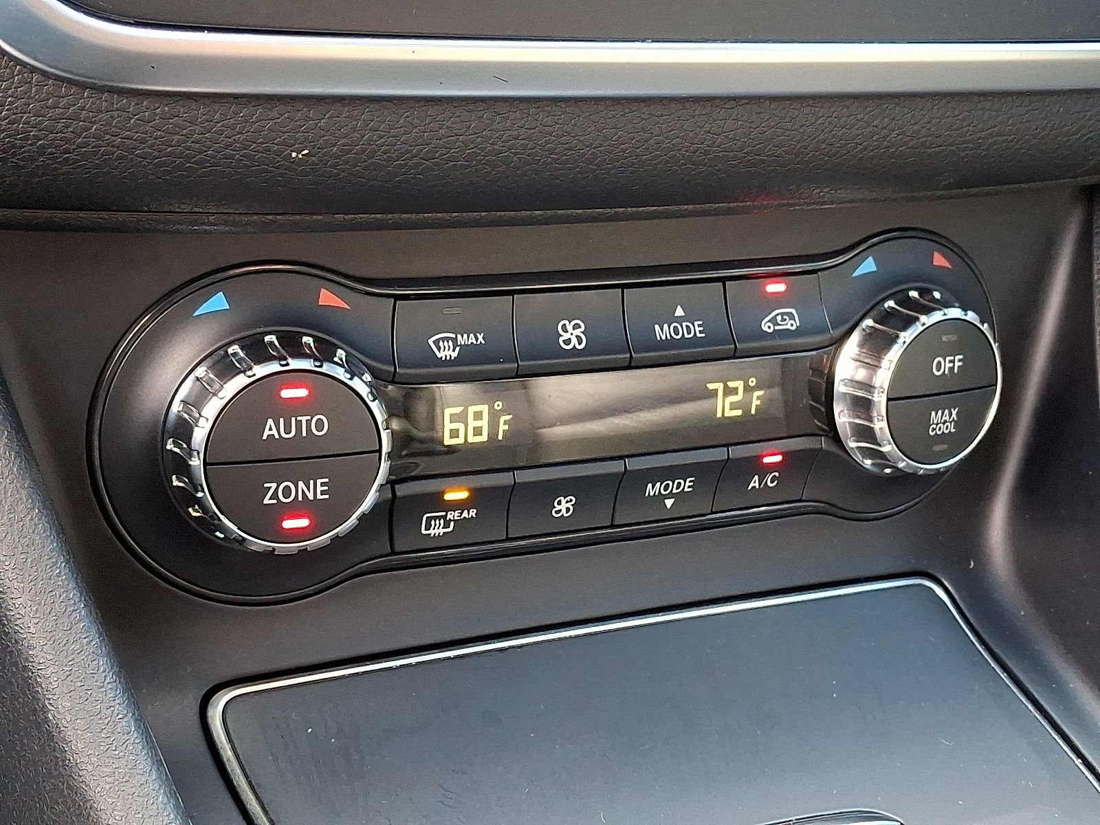 Used 2018 Mercedes-Benz GLA 250 image 16