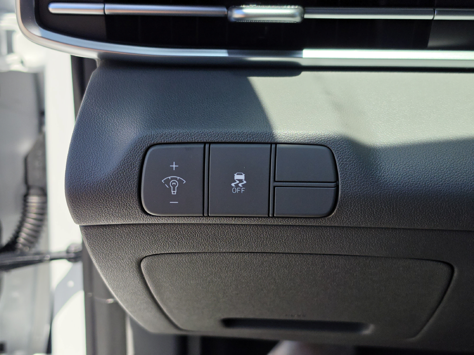 New 2026 Hyundai Elantra Sport w/ Cargo Package FWD image 27