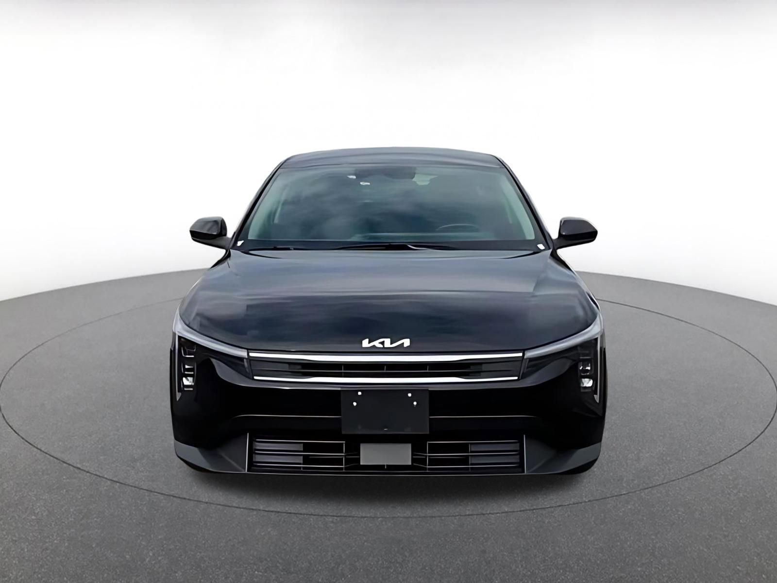 Used 2025 Kia K4 LXS image 4