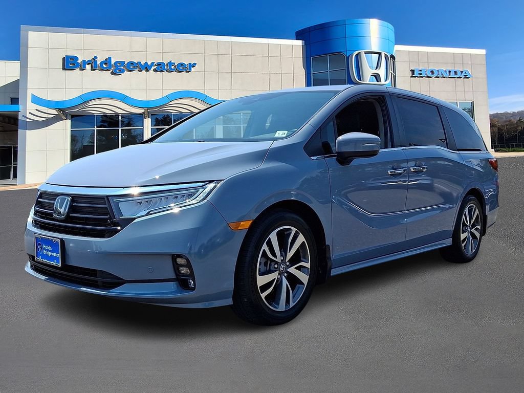 Used 2023 Honda Odyssey Touring image 3
