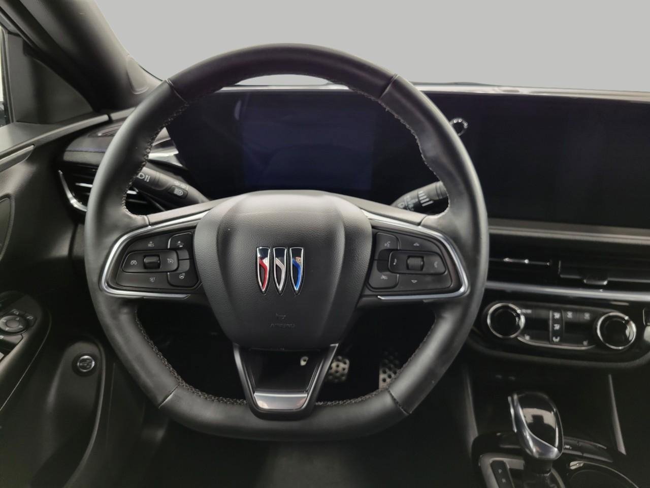 Used 2024 Buick Envista Sport Touring w/ Convenience I Package image 6