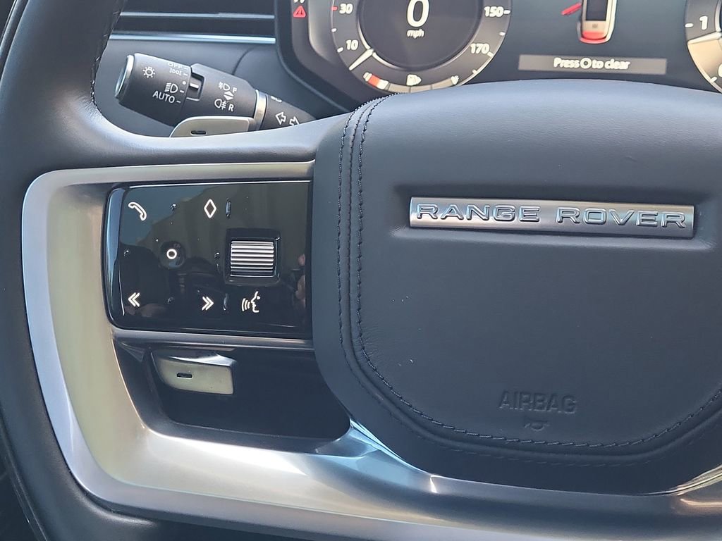Used 2023 Land Rover Range Rover SE image 26