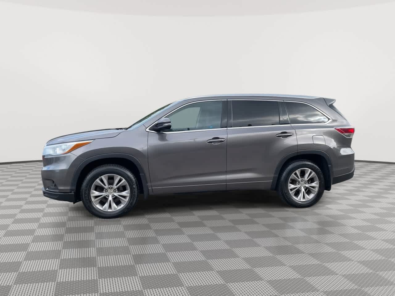 Used 2015 Toyota Highlander XLE AWD/4WD image 5