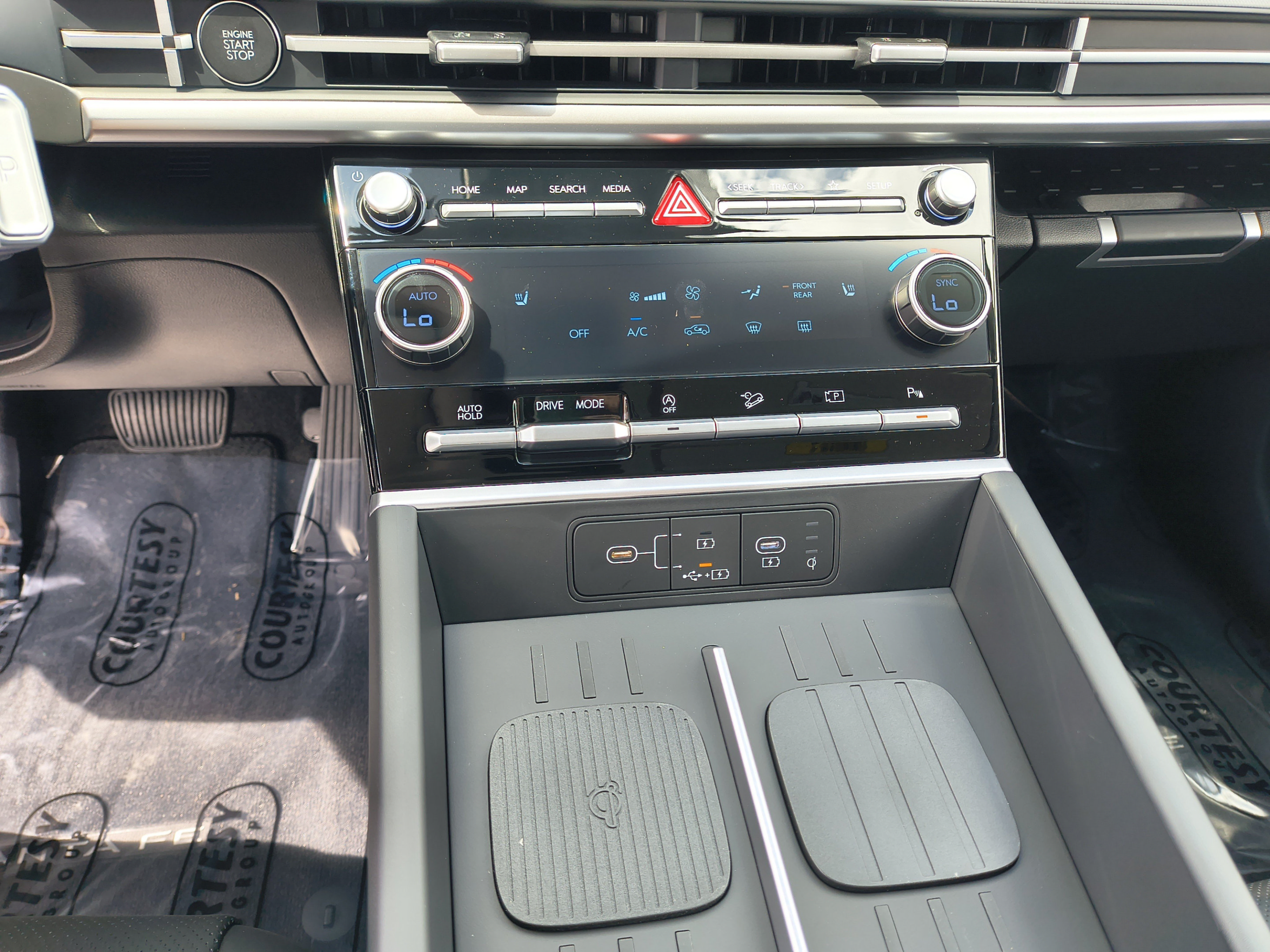 New 2027 Hyundai Santa Fe SEL FWD image 30
