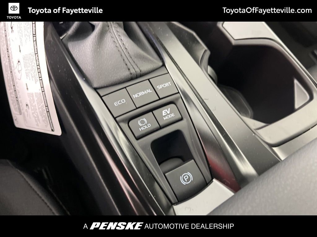 Used 2026 Toyota Camry LE w/ Convenience Package FWD image 32