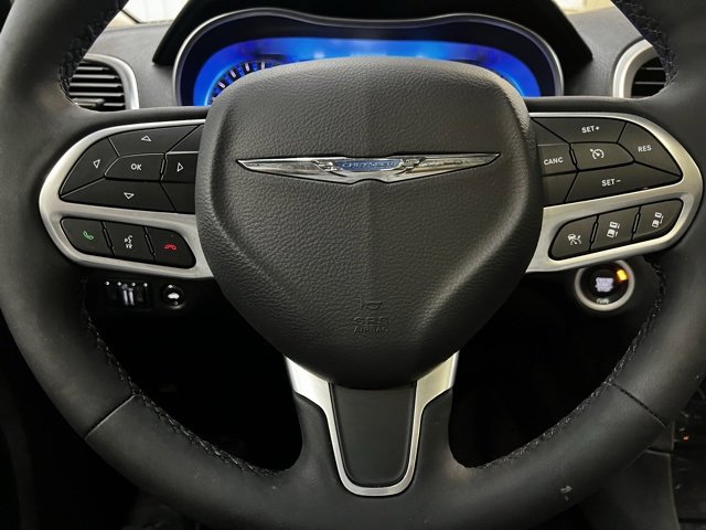 Used 2023 Chrysler 300 Touring L w/ Popular Equipment Group image 11