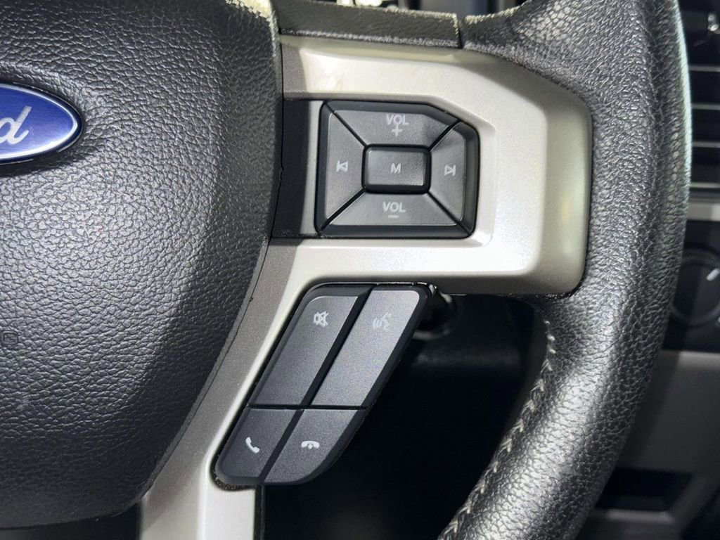 Used 2016 Ford F150 Lariat image 33