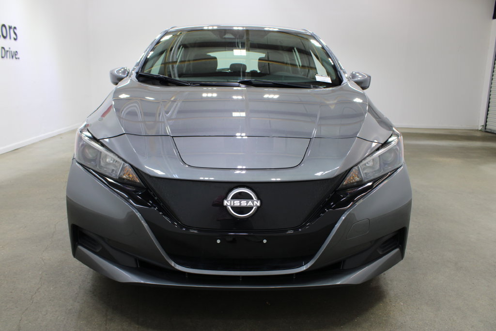 Used 2025 Nissan Leaf S FWD image 7