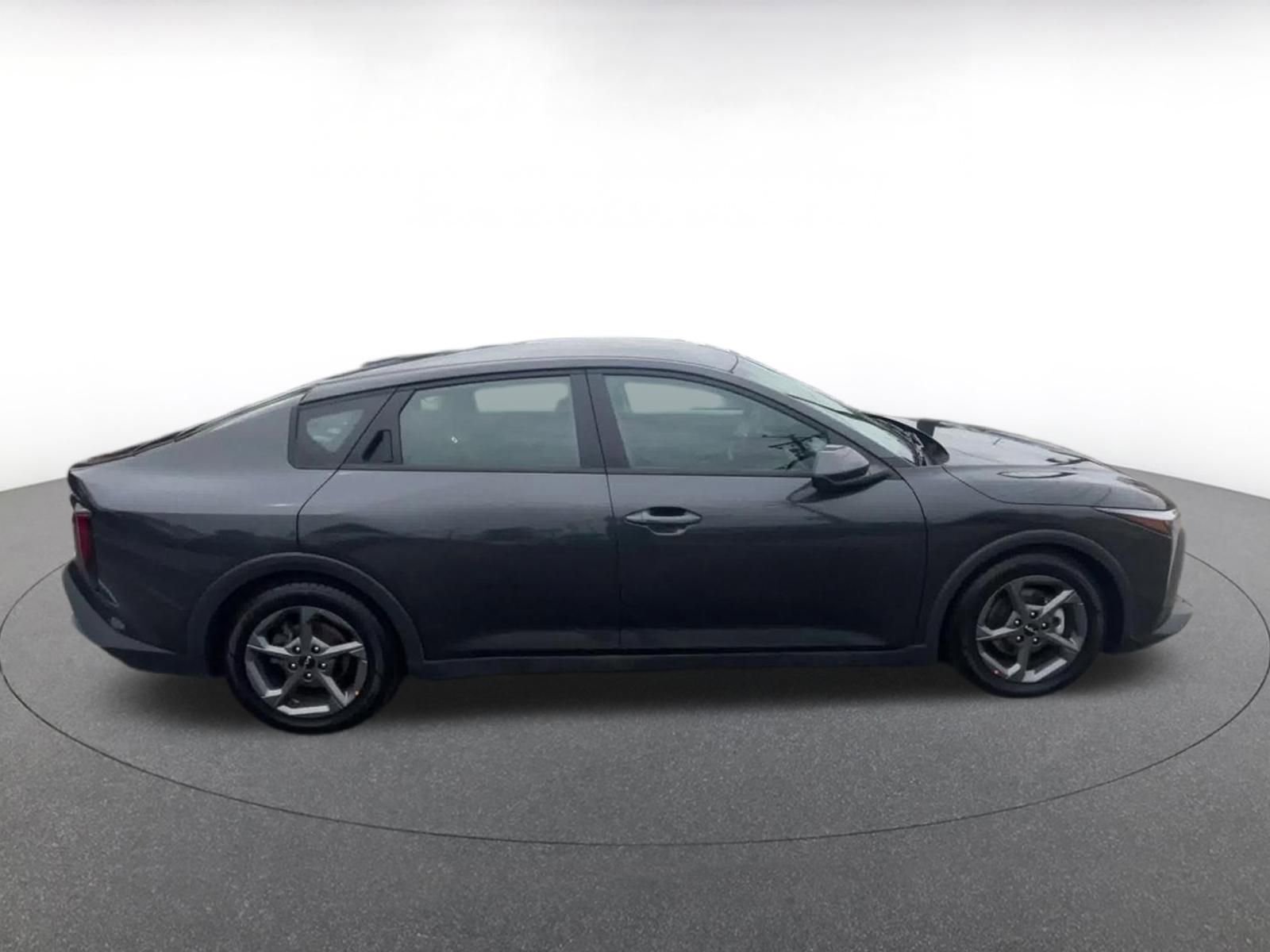 Used 2025 Kia K4 FWD image 16