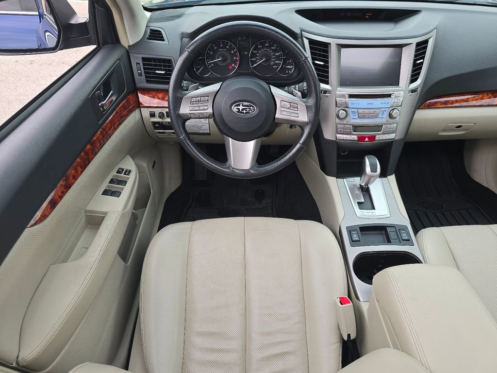 Used 2011 Subaru Outback 2.5i Limited image 23